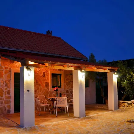 Stone House Ana *
