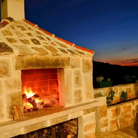 Stone House Ana