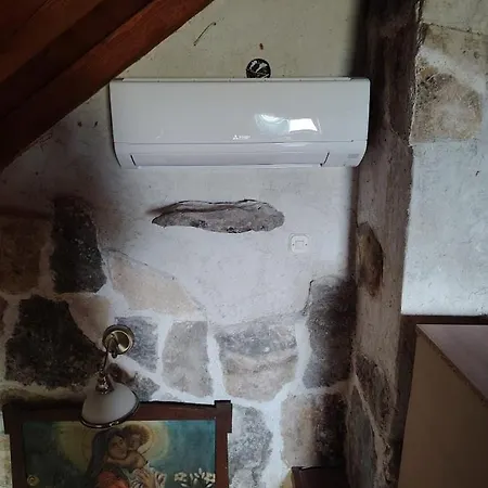Stone House Ana Škrip