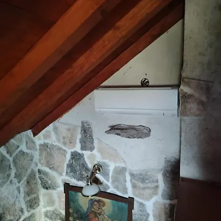 Stone House Ana فيلة Škrip